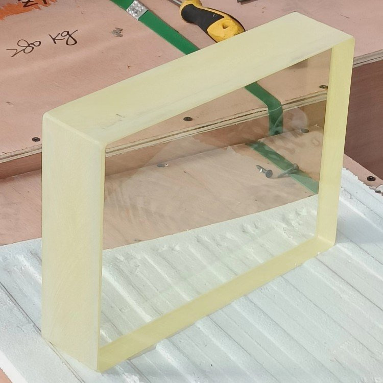 鹰潭铅玻璃是什么材料做的